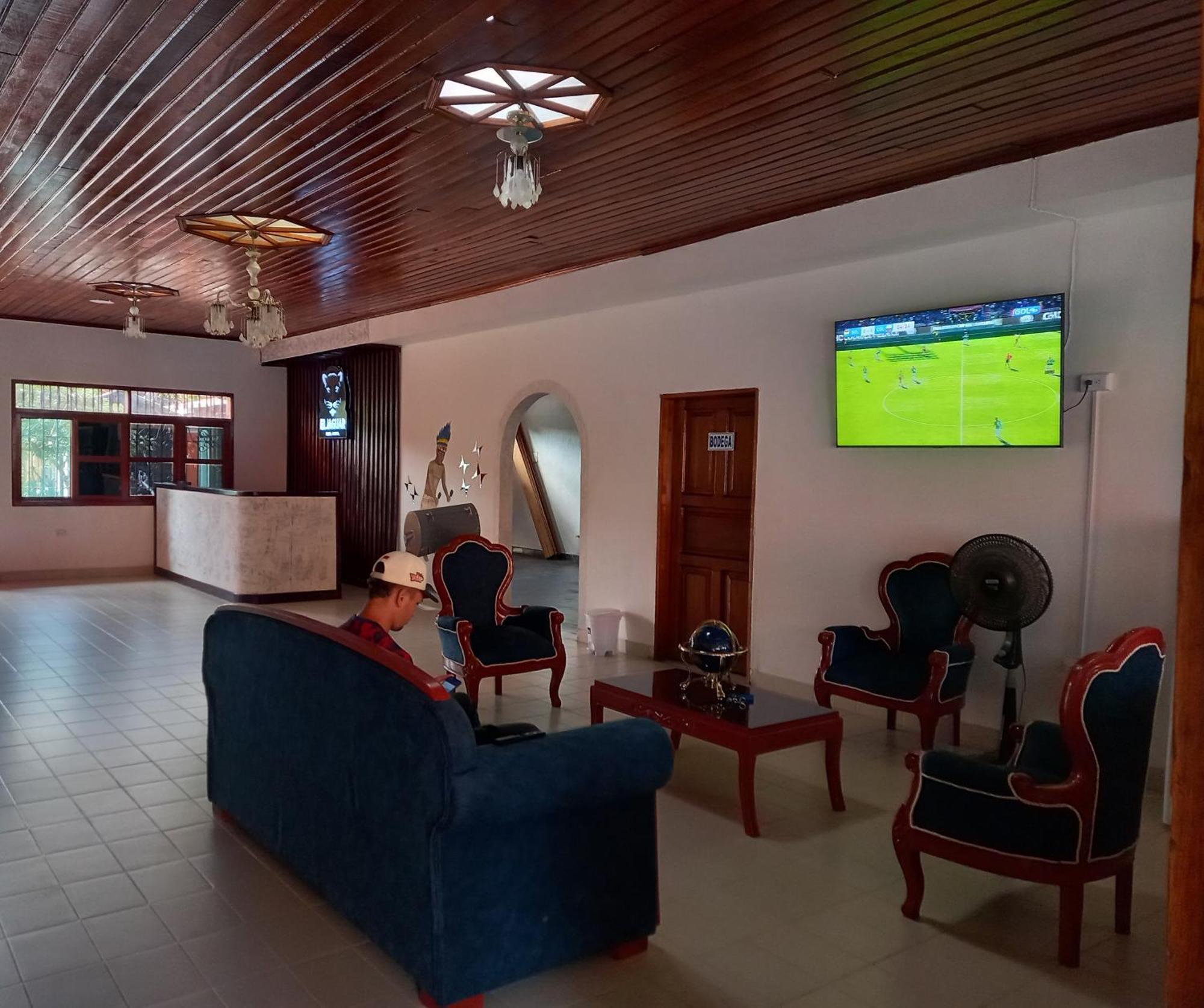 El Jaguar Casa Hotel Летисия Экстерьер фото