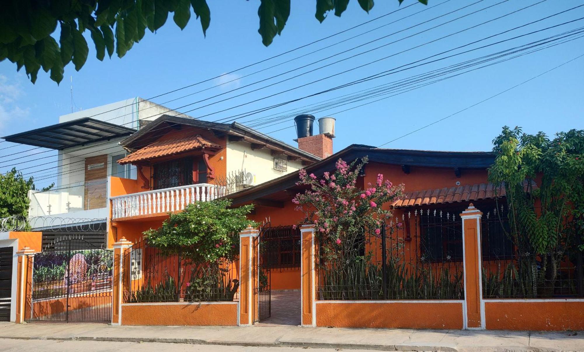 El Jaguar Casa Hotel Летисия Экстерьер фото